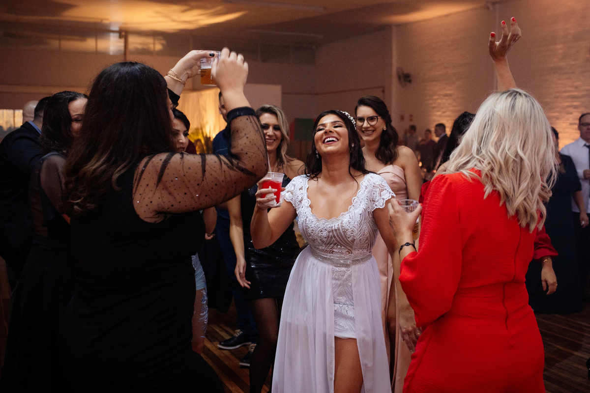 Aline Bortolini Fotografia
Fotógrafo no vale dos vinhedos
Case na Serra Gaúcha
casamento em Garibaldi 