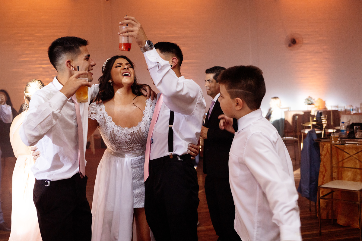 Aline Bortolini Fotografia
Fotógrafo no vale dos vinhedos
Case na Serra Gaúcha
casamento em Garibaldi 