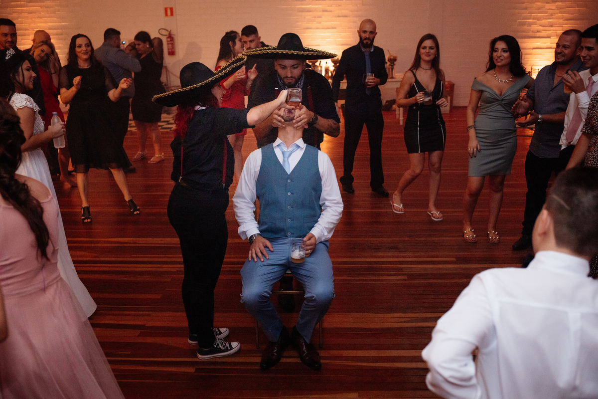 Aline Bortolini Fotografia
Fotógrafo no vale dos vinhedos
Case na Serra Gaúcha
casamento em Garibaldi 