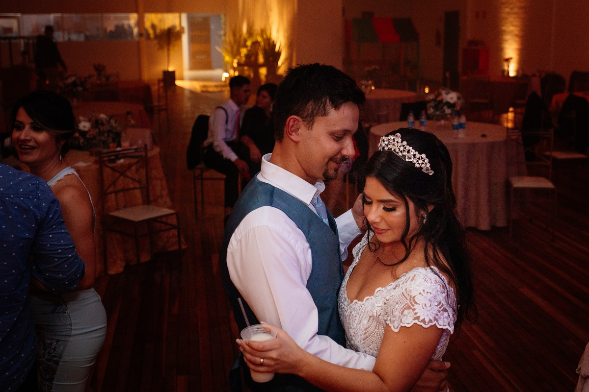 Aline Bortolini Fotografia
Fotógrafo no vale dos vinhedos
Case na Serra Gaúcha
casamento em Garibaldi 