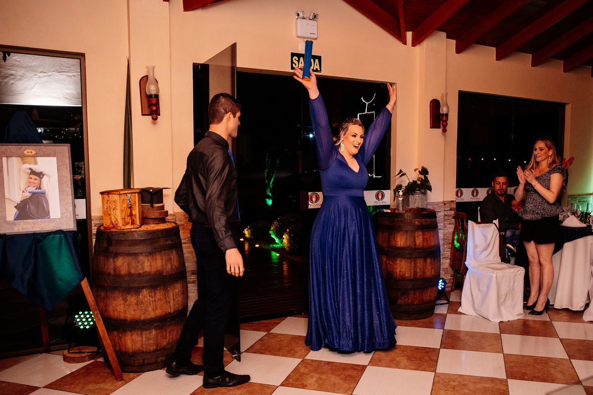 Formatura colação de grau fotografia de formatura festa de formatura  aline bortolini fotografia eventos vale dos vinhedos garibaldi bento gonçalves Carlos Barbosa arquitetura