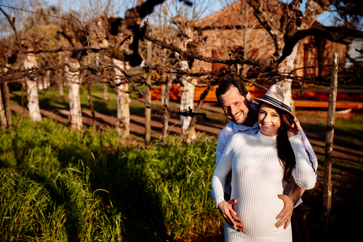 Ensaio Gestante Gestação  Bebê à Bordo Fotografia de gestante Fotógrafos em Garibaldi Fotografia em garibaldi Aline Bortolini Aline Bortolini Fotografia Fotografia em Bento Gonçalves Doce espera Fotografia no vale dos vinhedos Mãe de menino família