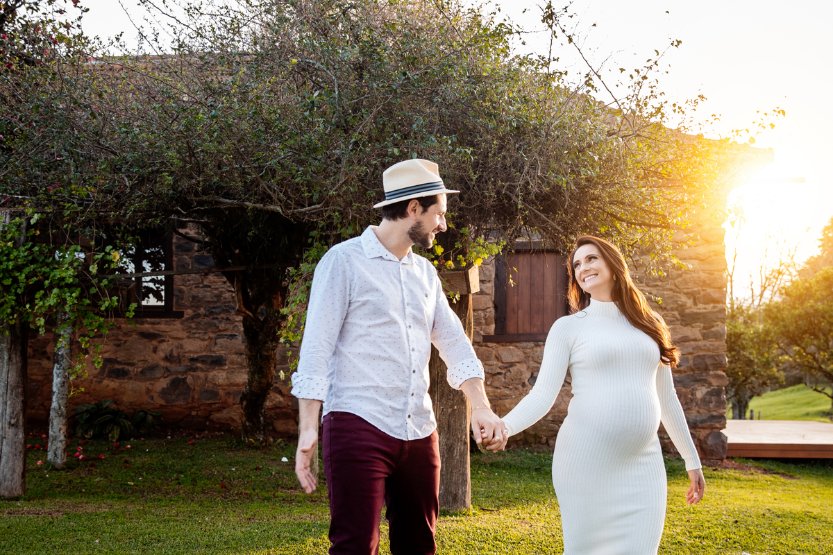 Ensaio Gestante Gestação  Bebê à Bordo Fotografia de gestante Fotógrafos em Garibaldi Fotografia em garibaldi Aline Bortolini Aline Bortolini Fotografia Fotografia em Bento Gonçalves Doce espera Fotografia no vale dos vinhedos Mãe de menino família