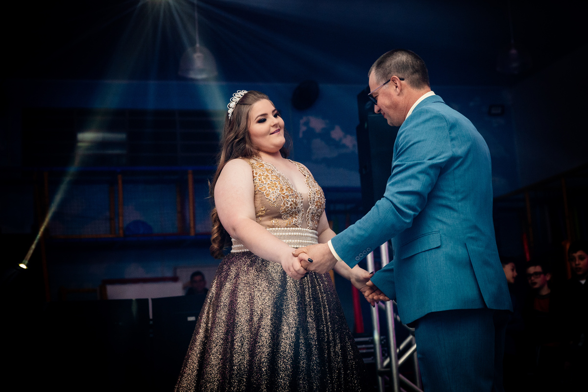 dos sonhos 15 anos menina moça debutante book festa de 15 15 anos fotografia de 15 anos fotografia de eventos garibaldi bento gonçalves sentimento essência vida vestido de 15 