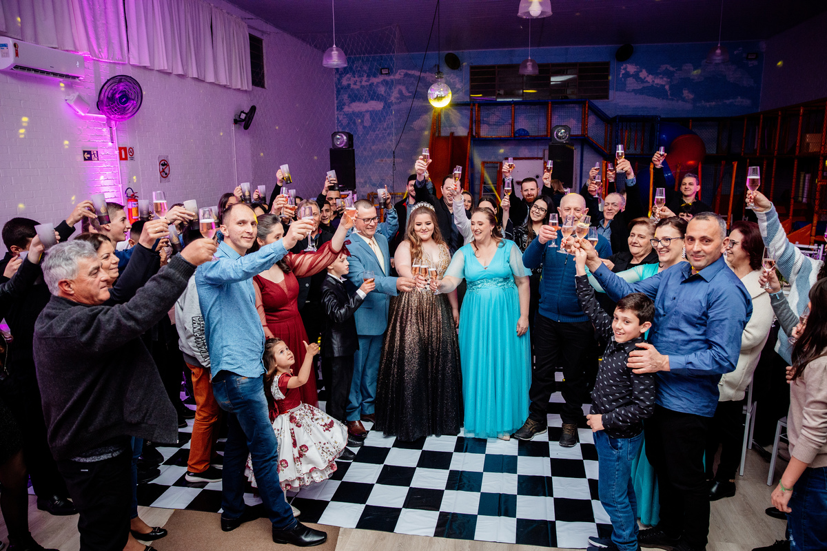 dos sonhos 15 anos menina moça debutante book festa de 15 15 anos fotografia de 15 anos fotografia de eventos garibaldi bento gonçalves sentimento essência vida vestido de 15 