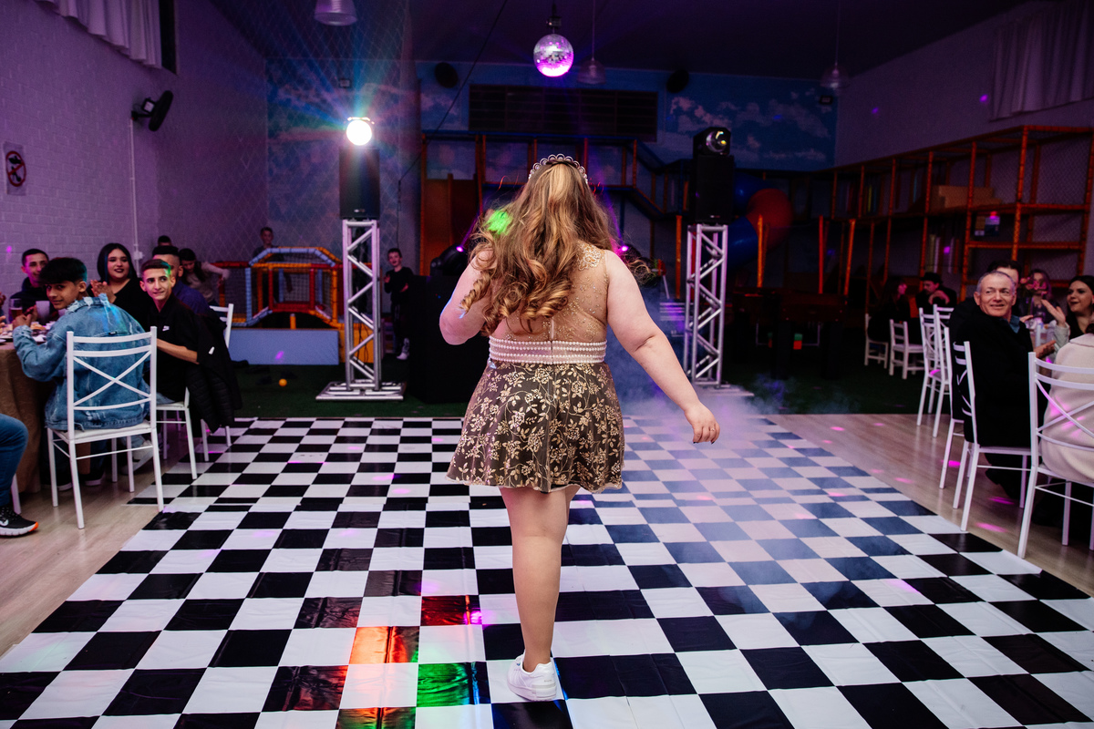 dos sonhos 15 anos menina moça debutante book festa de 15 15 anos fotografia de 15 anos fotografia de eventos garibaldi bento gonçalves sentimento essência vida vestido de 15 