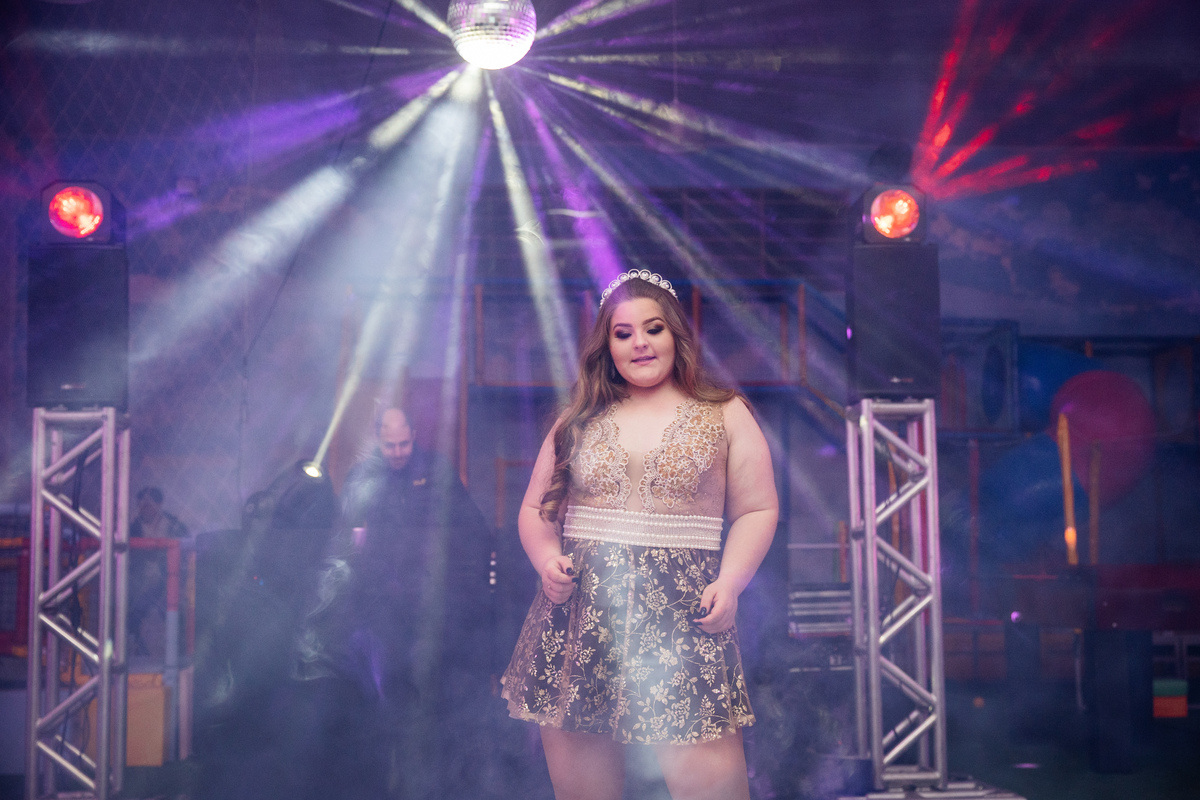 dos sonhos 15 anos menina moça debutante book festa de 15 15 anos fotografia de 15 anos fotografia de eventos garibaldi bento gonçalves sentimento essência vida vestido de 15 