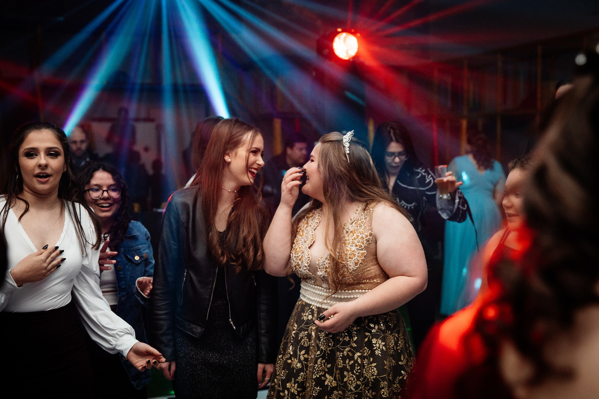 dos sonhos 15 anos menina moça debutante book festa de 15 15 anos fotografia de 15 anos fotografia de eventos garibaldi bento gonçalves sentimento essência vida vestido de 15 