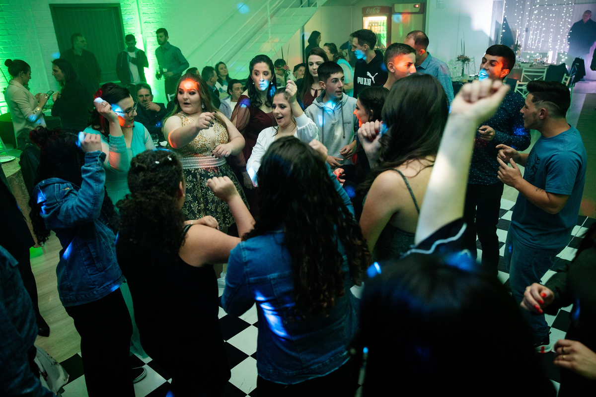 dos sonhos 15 anos menina moça debutante book festa de 15 15 anos fotografia de 15 anos fotografia de eventos garibaldi bento gonçalves sentimento essência vida vestido de 15 