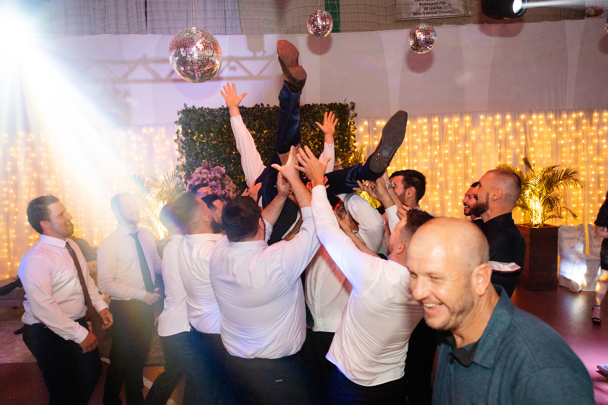 Aline Bortolini Fotografia
Fotógrafo no vale dos vinhedos
Case na Serra Gaúcha
casamento em Garibaldi 