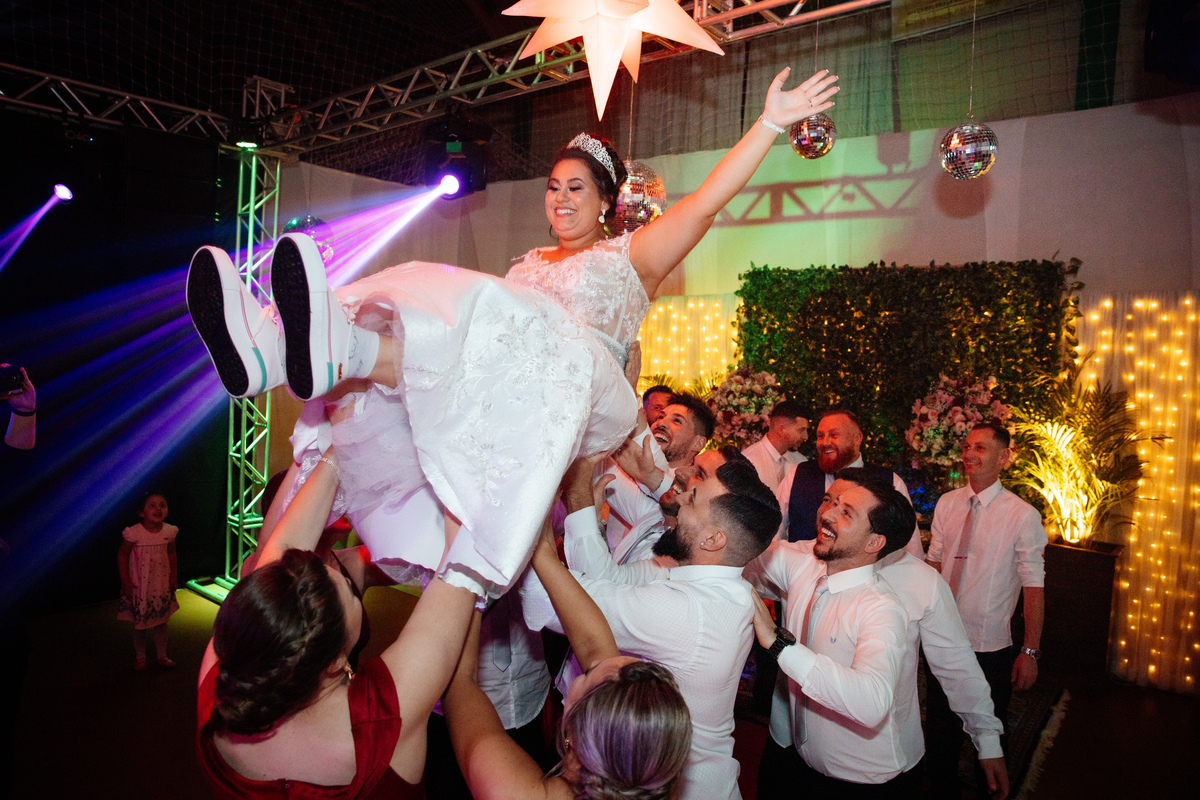 Aline Bortolini Fotografia
Fotógrafo no vale dos vinhedos
Case na Serra Gaúcha
casamento em Garibaldi 