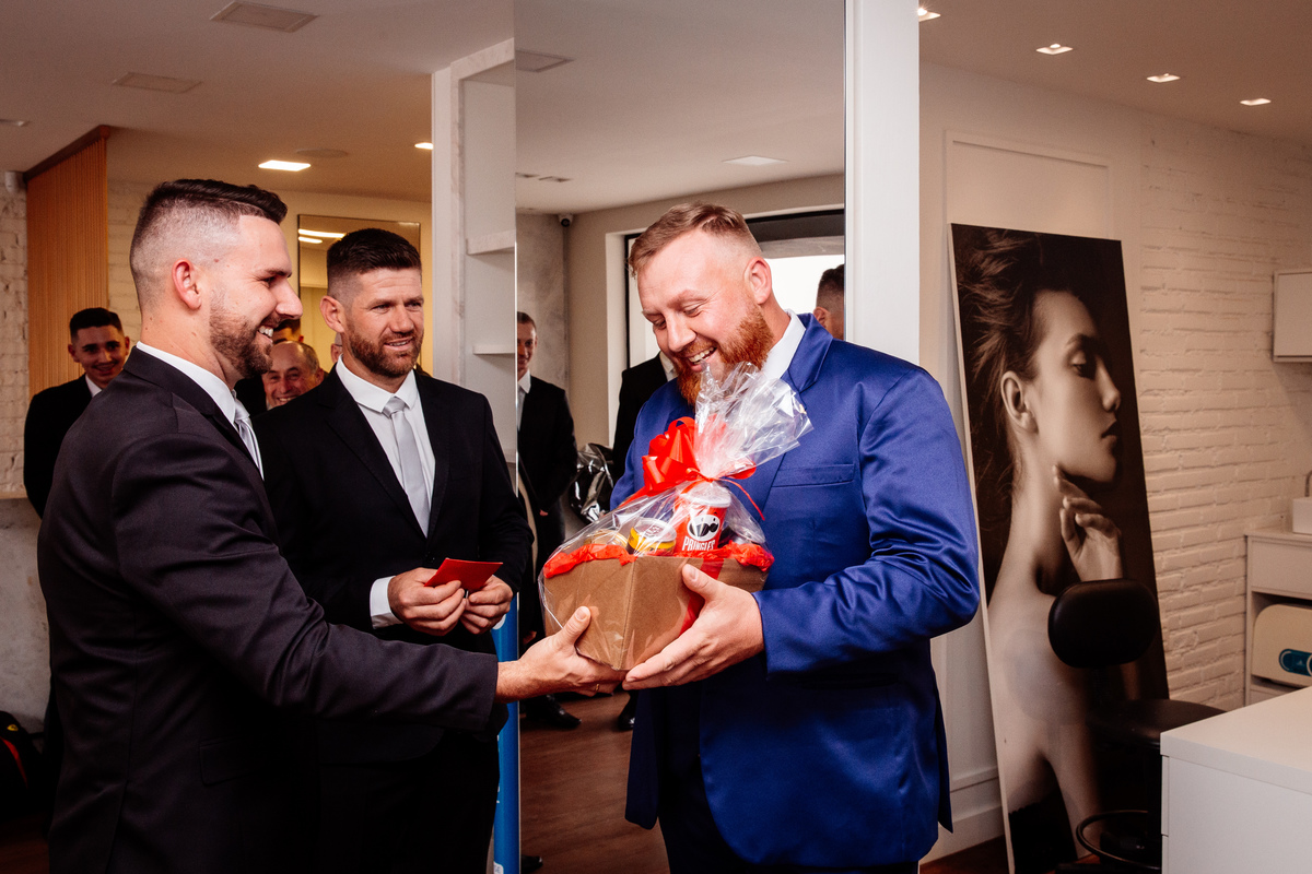 Aline Bortolini Fotografia
Fotógrafo no vale dos vinhedos
Case na Serra Gaúcha
casamento em Garibaldi 