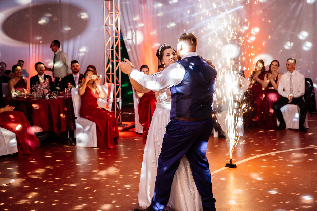 Aline Bortolini Fotografia
Fotógrafo no vale dos vinhedos
Case na Serra Gaúcha
casamento em Garibaldi 