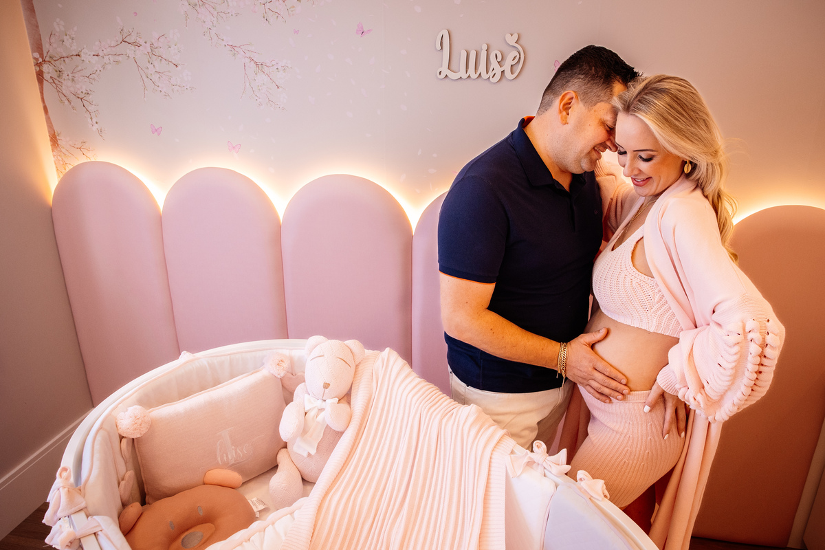 Ensaio Gestante Gestação  Bebê à Bordo Fotografia de gestante Fotógrafos em Garibaldi Fotografia em garibaldi Aline Bortolini Aline Bortolini Fotografia Fotografia em Bento Gonçalves Doce espera Fotografia no vale dos vinhedos Mãe de menina família