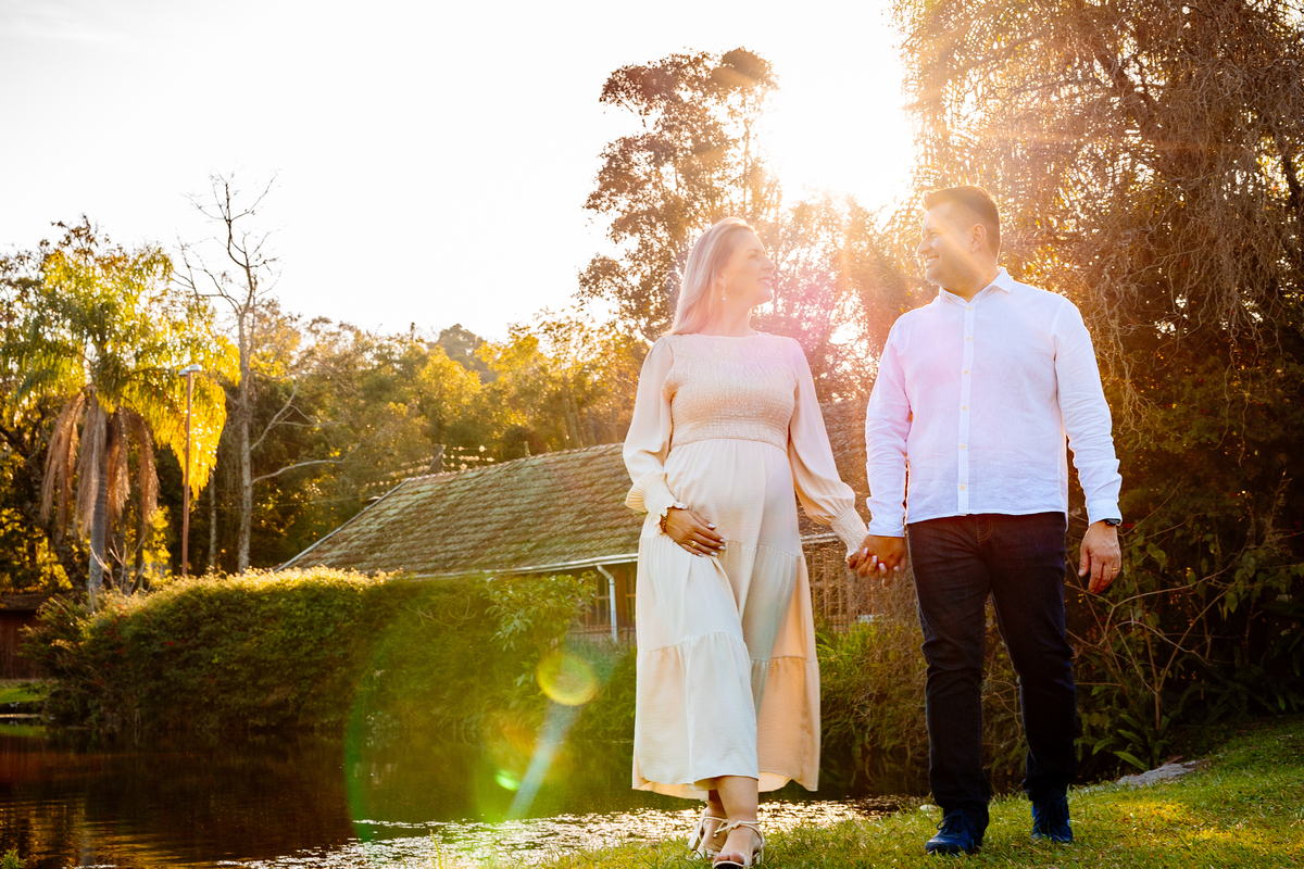 Ensaio Gestante Gestação  Bebê à Bordo Fotografia de gestante Fotógrafos em Garibaldi Fotografia em garibaldi Aline Bortolini Aline Bortolini Fotografia Fotografia em Bento Gonçalves Doce espera Fotografia no vale dos vinhedos Mãe de menina família