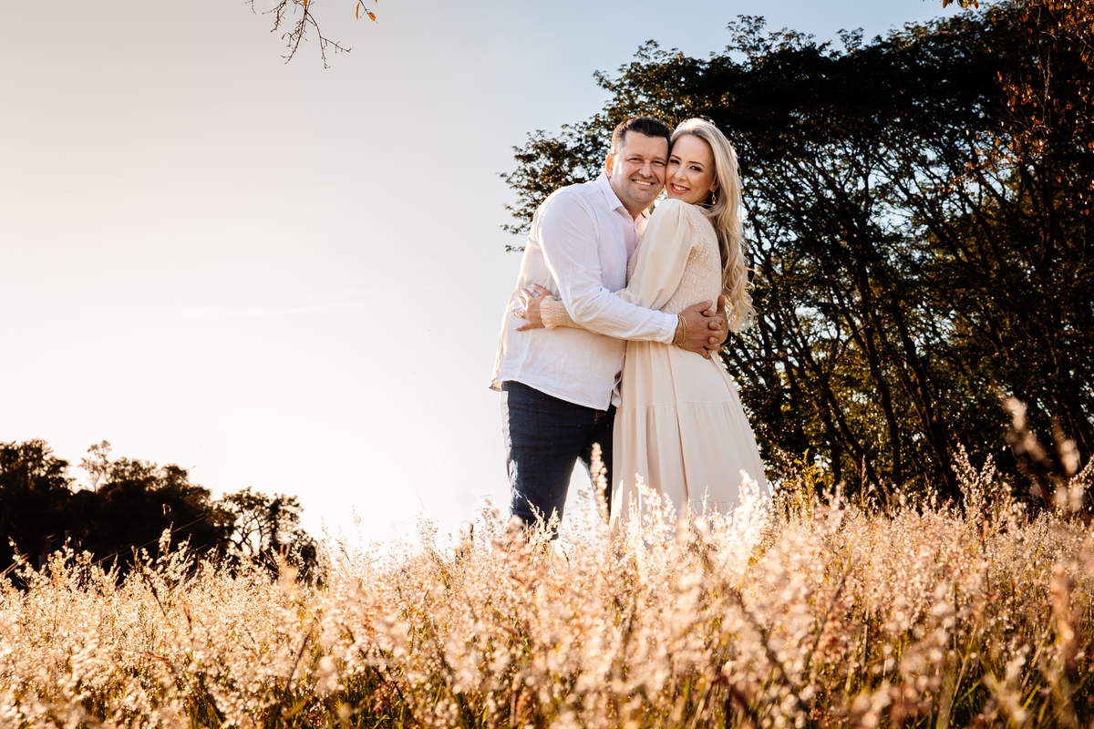 Ensaio Gestante Gestação  Bebê à Bordo Fotografia de gestante Fotógrafos em Garibaldi Fotografia em garibaldi Aline Bortolini Aline Bortolini Fotografia Fotografia em Bento Gonçalves Doce espera Fotografia no vale dos vinhedos Mãe de menina família
