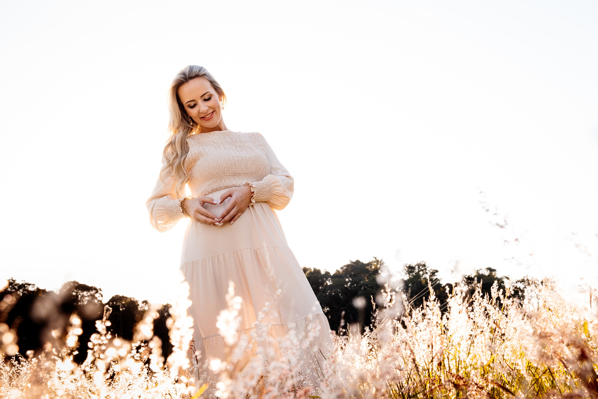 Ensaio Gestante Gestação  Bebê à Bordo Fotografia de gestante Fotógrafos em Garibaldi Fotografia em garibaldi Aline Bortolini Aline Bortolini Fotografia Fotografia em Bento Gonçalves Doce espera Fotografia no vale dos vinhedos Mãe de menina família