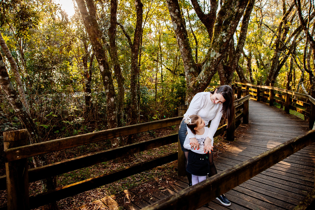 crianças infantil aline bortolini fotografia fotógrafa em garibaldi fotografia garibaldi fotografia externa fotos em família fotografia infantil vale dos vinhedos serra gaúcha porto seguro amor e afeto Essência porto seguro, virtudes, lar, família 
