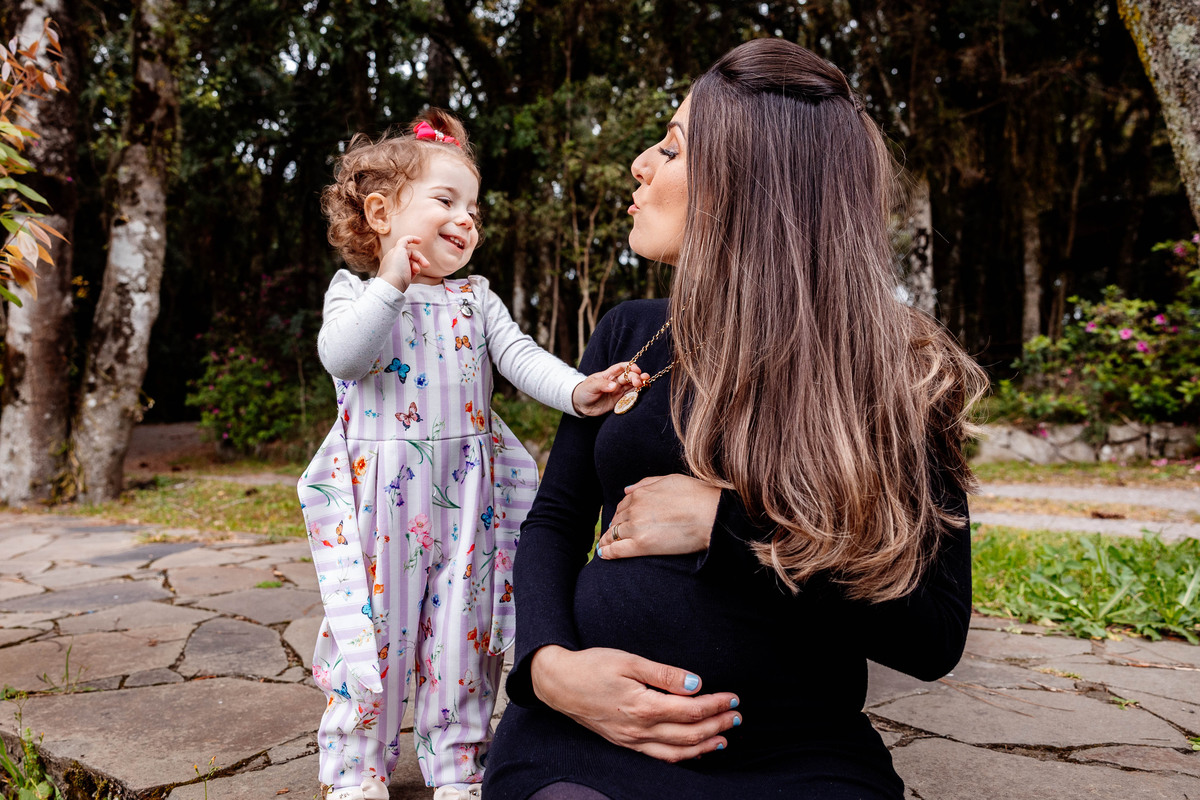 Ensaio Gestante Gestação  Bebê à Bordo Fotografia de gestante Fotógrafos em Garibaldi Fotografia em garibaldi Aline Bortolini Aline Bortolini Fotografia Fotografia em Bento Gonçalves Doce espera Fotografia no vale dos vinhedos Mãe de menina família