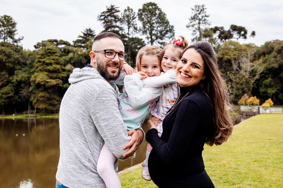 Ensaio Gestante Gestação  Bebê à Bordo Fotografia de gestante Fotógrafos em Garibaldi Fotografia em garibaldi Aline Bortolini Aline Bortolini Fotografia Fotografia em Bento Gonçalves Doce espera Fotografia no vale dos vinhedos Mãe de menina família