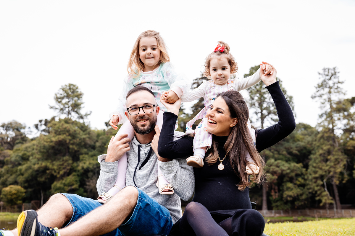 Ensaio Gestante Gestação  Bebê à Bordo Fotografia de gestante Fotógrafos em Garibaldi Fotografia em garibaldi Aline Bortolini Aline Bortolini Fotografia Fotografia em Bento Gonçalves Doce espera Fotografia no vale dos vinhedos Mãe de menina família