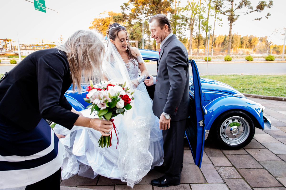 Aline Bortolini Fotografia
Fotógrafo no vale dos vinhedos
Case na Serra Gaúcha
casamento em Garibaldi 