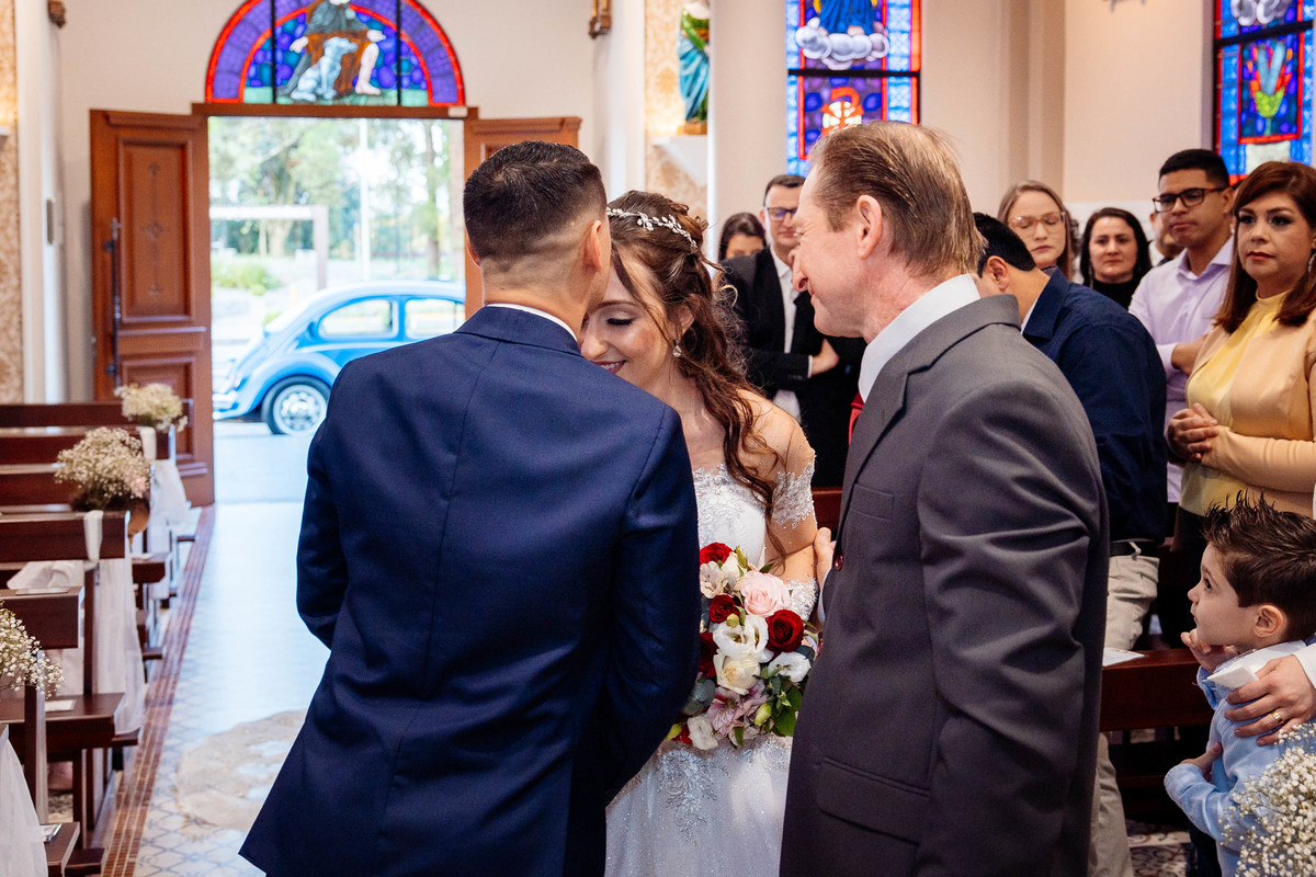 Aline Bortolini Fotografia
Fotógrafo no vale dos vinhedos
Case na Serra Gaúcha
casamento em Garibaldi 