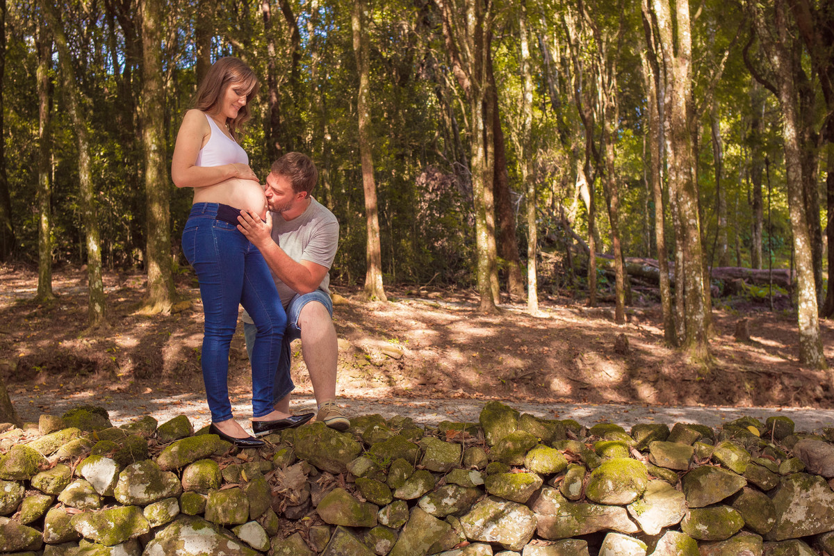 Ensaio Gestante Gestação  Bebê à Bordo Fotografia de gestante Fotógrafos em Garibaldi Fotografia em garibaldi Aline Bortolini Aline Bortolini Fotografia Fotografia em Bento Gonçalves Doce espera Fotografia no vale dos vinhedos Mãe de menino 