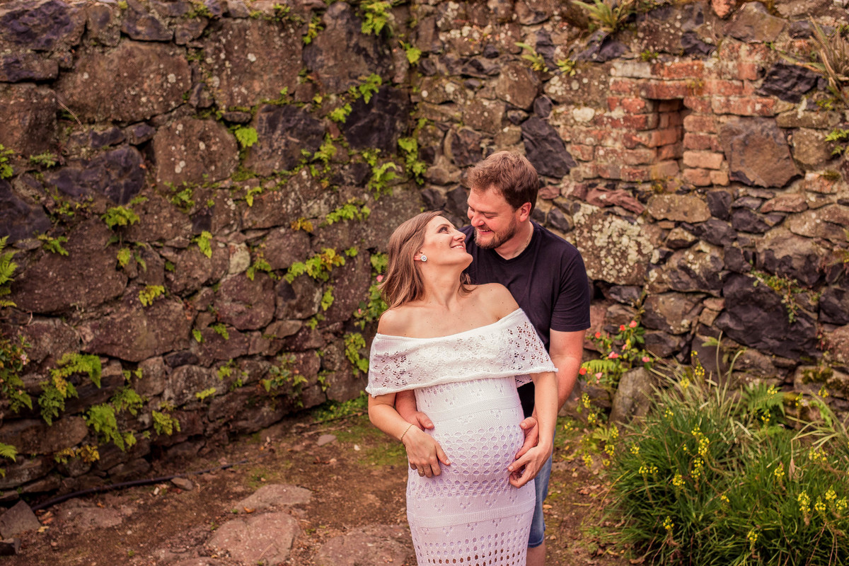 Ensaio Gestante Gestação  Bebê à Bordo Fotografia de gestante Fotógrafos em Garibaldi Fotografia em garibaldi Aline Bortolini Aline Bortolini Fotografia Fotografia em Bento Gonçalves Doce espera Fotografia no vale dos vinhedos Mãe de menino 