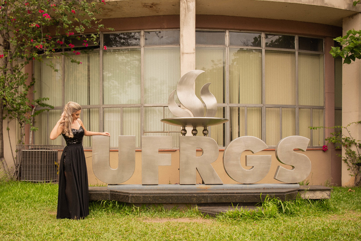 Formatura colação de grau ensaio pré formatura ensaio de formatura formei formandos 2021 Aline Bortolini Fotografia Fotógrafos no Vale dos Vinhedos Fotógrafos em Garibaldi Fotógrafos em Bento Gonçalves 
