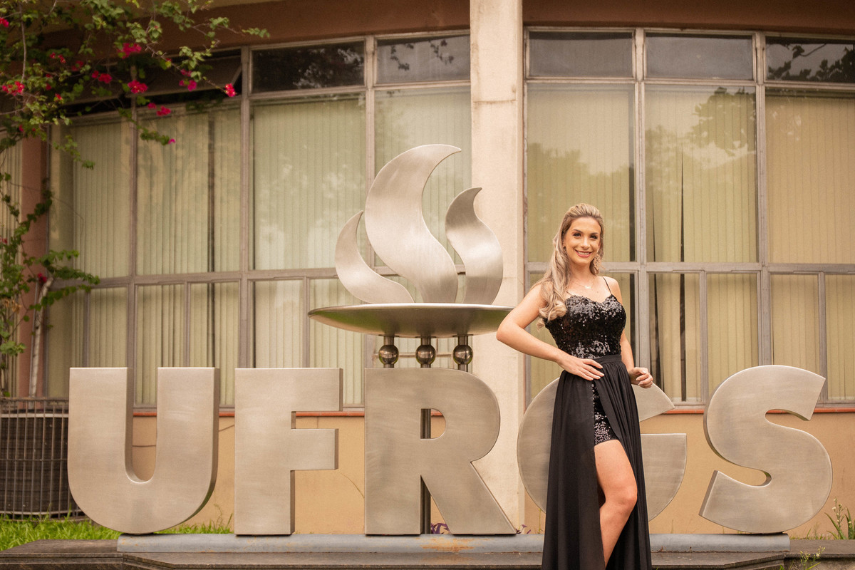 Formatura colação de grau ensaio pré formatura ensaio de formatura formei formandos 2021 Aline Bortolini Fotografia Fotógrafos no Vale dos Vinhedos Fotógrafos em Garibaldi Fotógrafos em Bento Gonçalves 