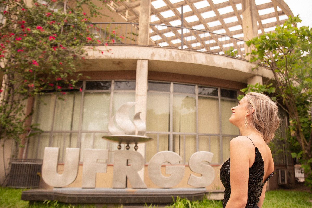 Formatura colação de grau ensaio pré formatura ensaio de formatura formei formandos 2021 Aline Bortolini Fotografia Fotógrafos no Vale dos Vinhedos Fotógrafos em Garibaldi Fotógrafos em Bento Gonçalves 