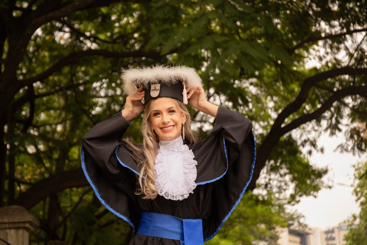 Formatura colação de grau ensaio pré formatura ensaio de formatura formei formandos 2021 Aline Bortolini Fotografia Fotógrafos no Vale dos Vinhedos Fotógrafos em Garibaldi Fotógrafos em Bento Gonçalves 