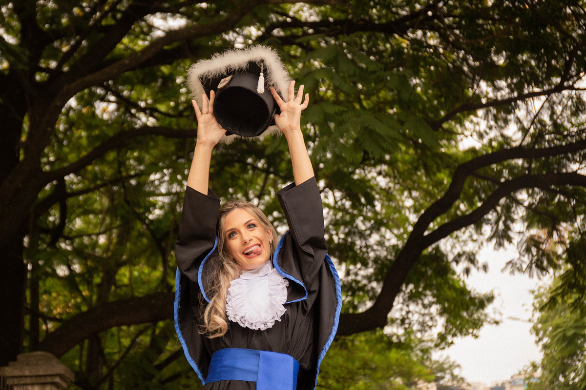 Formatura colação de grau ensaio pré formatura ensaio de formatura formei formandos 2021 Aline Bortolini Fotografia Fotógrafos no Vale dos Vinhedos Fotógrafos em Garibaldi Fotógrafos em Bento Gonçalves 