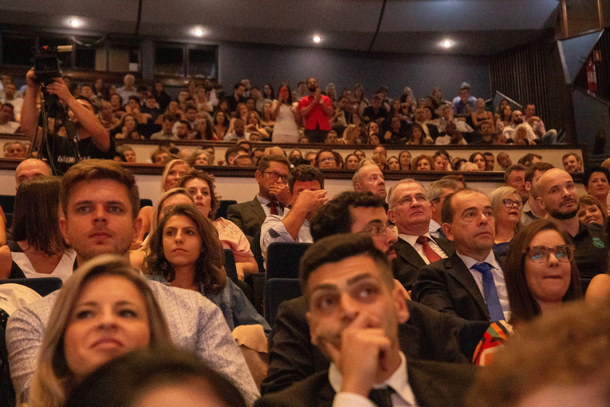 Formatura colação de grau ensaio pré formatura ensaio de formatura formei formandos 2021 Aline Bortolini Fotografia Fotógrafos no Vale dos Vinhedos Fotógrafos em Garibaldi Fotógrafos em Bento Gonçalves 