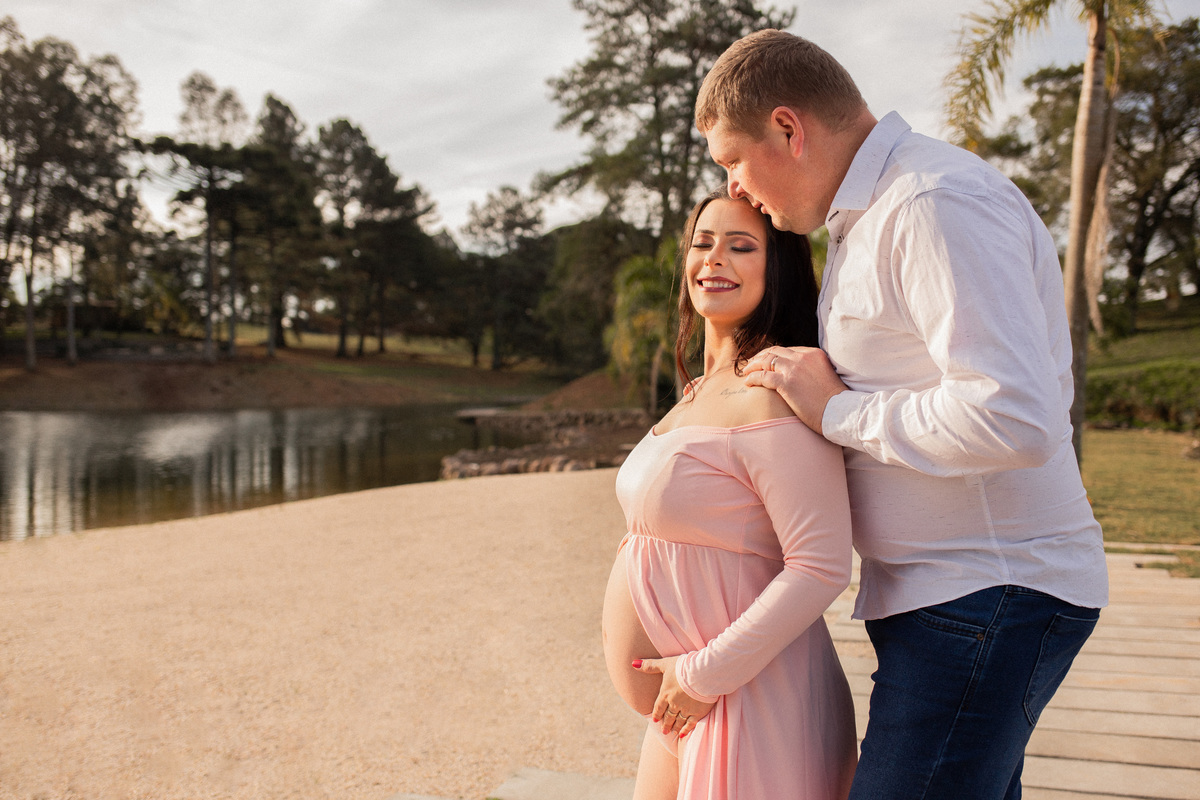 Ensaio Gestante Gestação  Bebê à Bordo Fotografia de gestante Fotógrafos em Garibaldi Fotografia em garibaldi Aline Bortolini Aline Bortolini Fotografia Fotografia em Bento Gonçalves Doce espera Fotografia no vale dos vinhedos Mãe de menina 