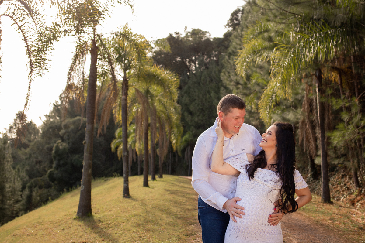 Ensaio Gestante Gestação  Bebê à Bordo Fotografia de gestante Fotógrafos em Garibaldi Fotografia em garibaldi Aline Bortolini Aline Bortolini Fotografia Fotografia em Bento Gonçalves Doce espera Fotografia no vale dos vinhedos Mãe de menina 