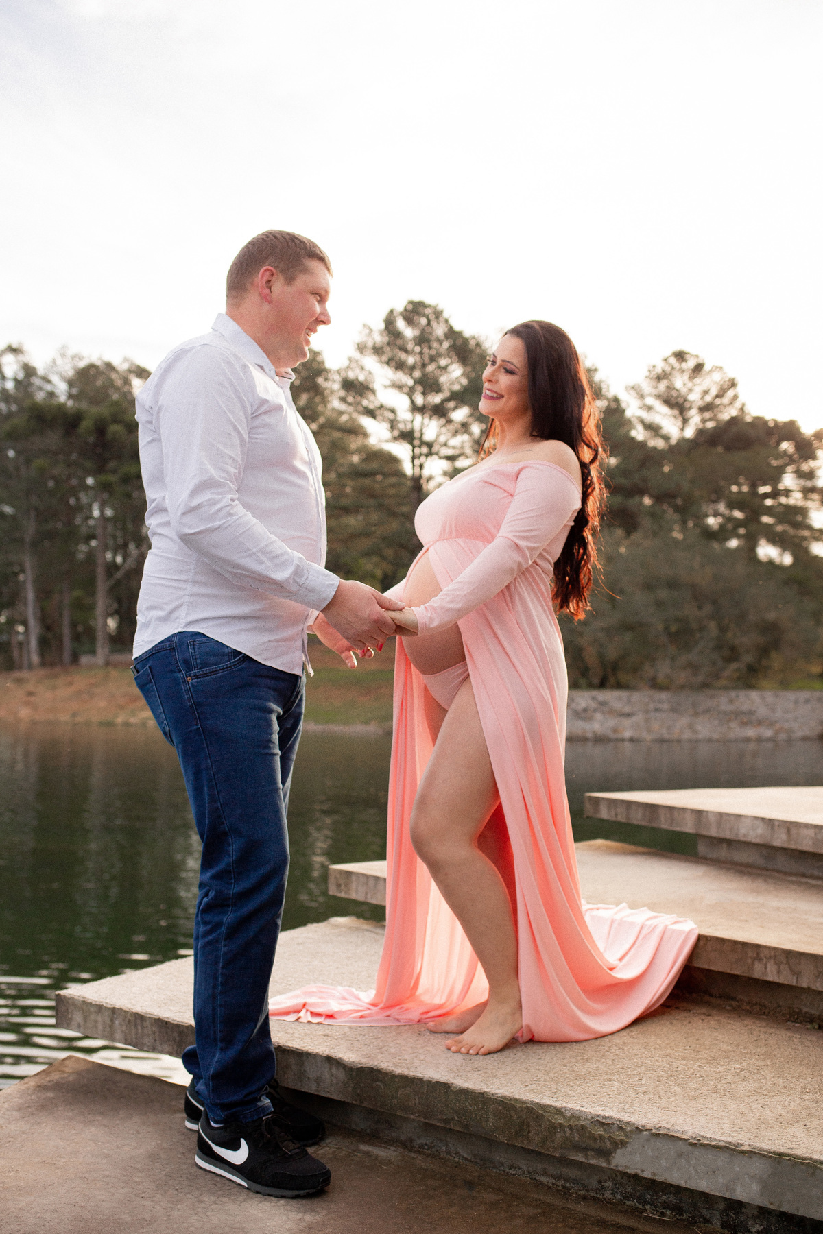 Ensaio Gestante Gestação  Bebê à Bordo Fotografia de gestante Fotógrafos em Garibaldi Fotografia em garibaldi Aline Bortolini Aline Bortolini Fotografia Fotografia em Bento Gonçalves Doce espera Fotografia no vale dos vinhedos Mãe de menina 