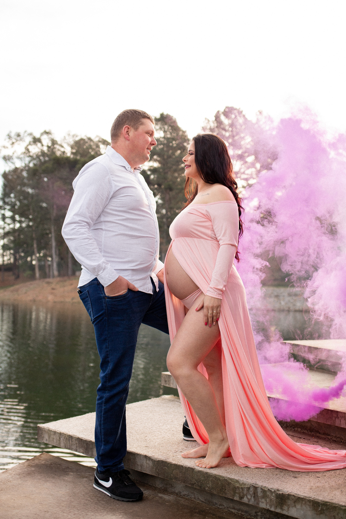 Ensaio Gestante Gestação  Bebê à Bordo Fotografia de gestante Fotógrafos em Garibaldi Fotografia em garibaldi Aline Bortolini Aline Bortolini Fotografia Fotografia em Bento Gonçalves Doce espera Fotografia no vale dos vinhedos Mãe de menina 