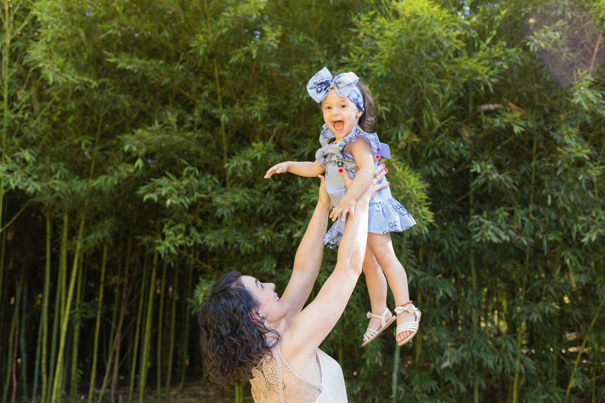 
fotografia infantil crianças ensaio infantil ensaio externo brincadeira de criança ensaio família alinhe Bortolini Aline Bortolini fotografia Garibaldi vale dos vinhedos serra gaúcha   