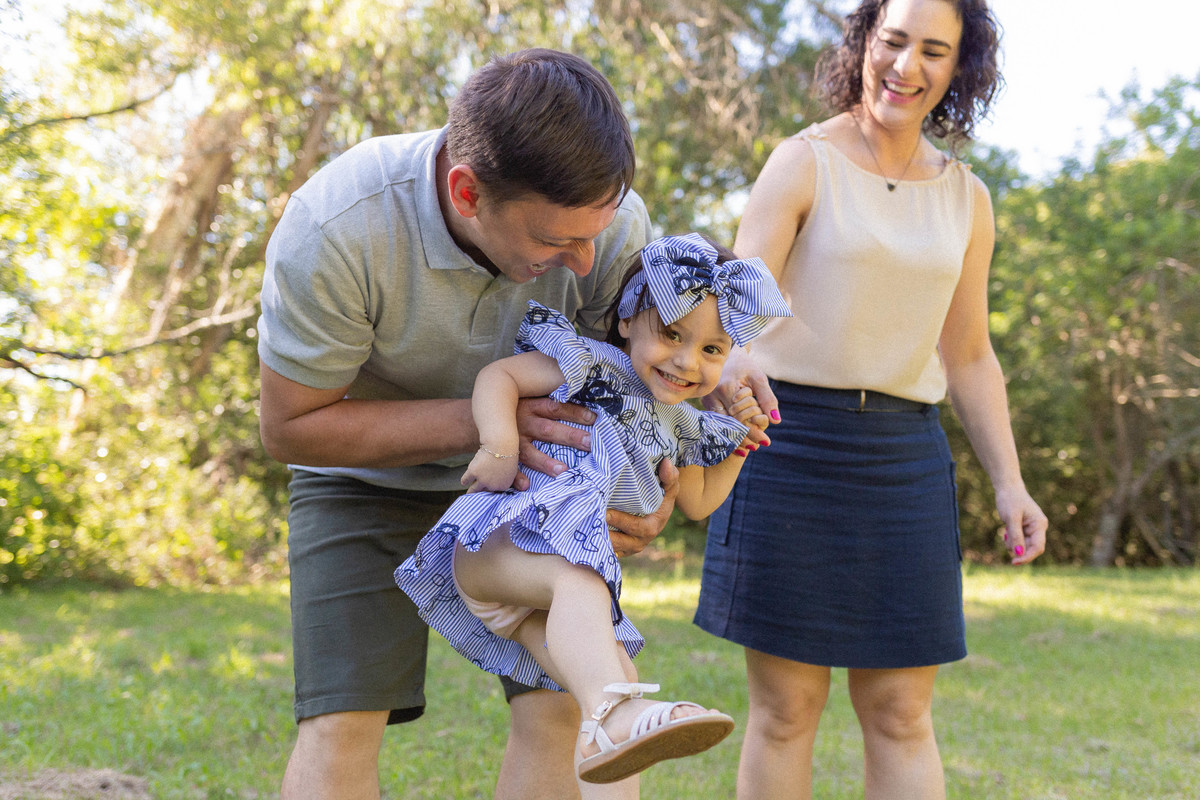 
fotografia infantil crianças ensaio infantil ensaio externo brincadeira de criança ensaio família alinhe Bortolini Aline Bortolini fotografia Garibaldi vale dos vinhedos serra gaúcha   