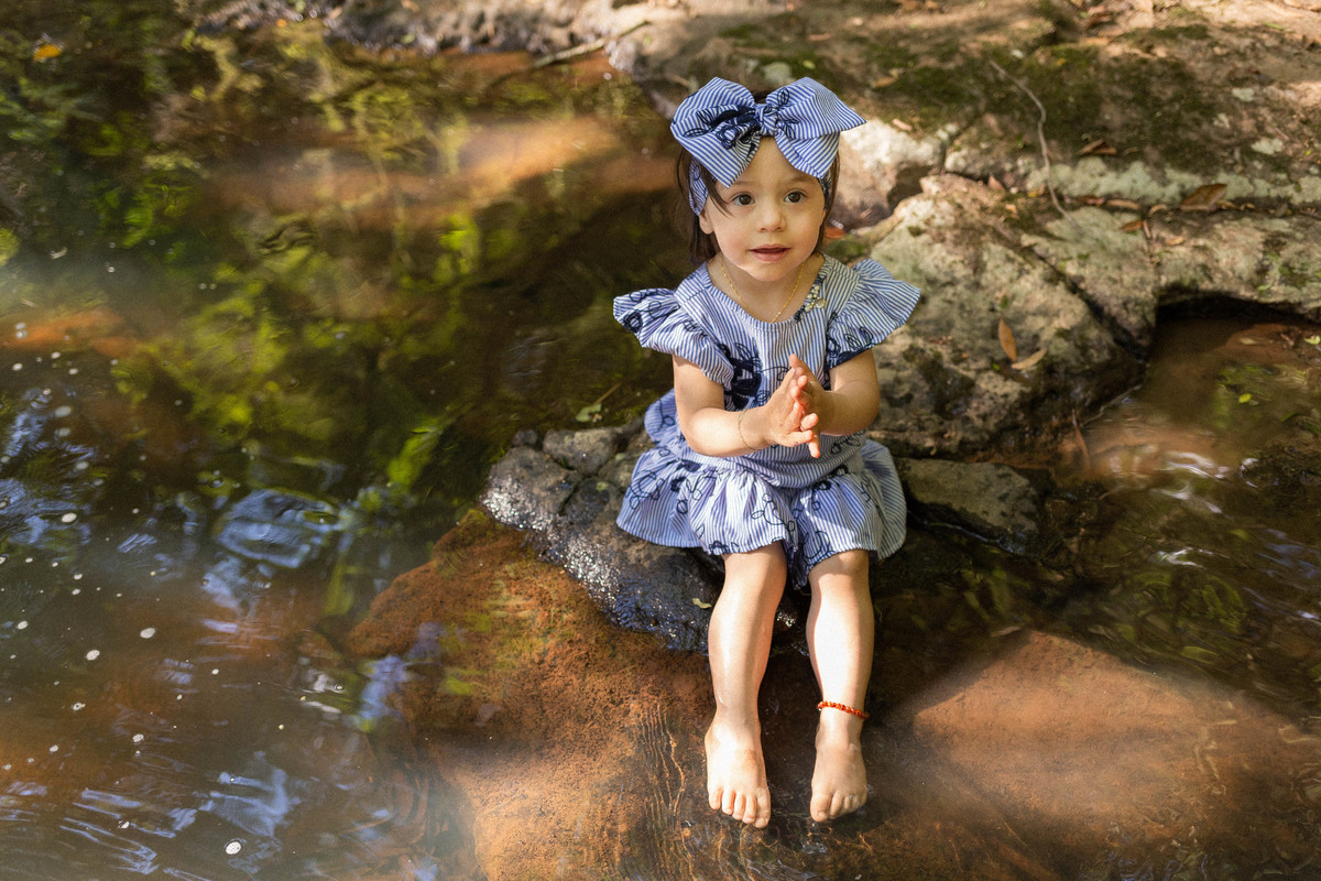 
fotografia infantil crianças ensaio infantil ensaio externo brincadeira de criança ensaio família alinhe Bortolini Aline Bortolini fotografia Garibaldi vale dos vinhedos serra gaúcha   