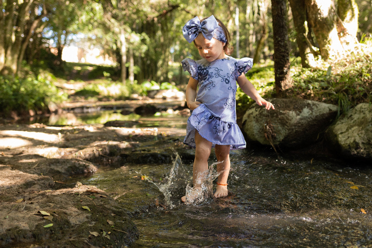 
fotografia infantil crianças ensaio infantil ensaio externo brincadeira de criança ensaio família alinhe Bortolini Aline Bortolini fotografia Garibaldi vale dos vinhedos serra gaúcha   