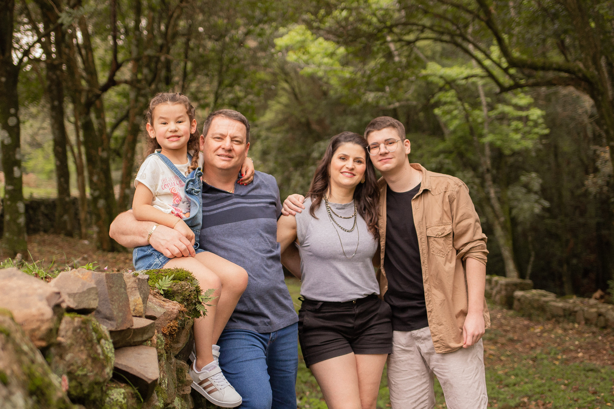 Ensaio família Ensaio externo em Garibaldi Garibaldi Serra Gaúcha Vale dos Vinhedos Aline Bortolini Fotografia 

Fotografia Ensaio Criança ensaio infantil 