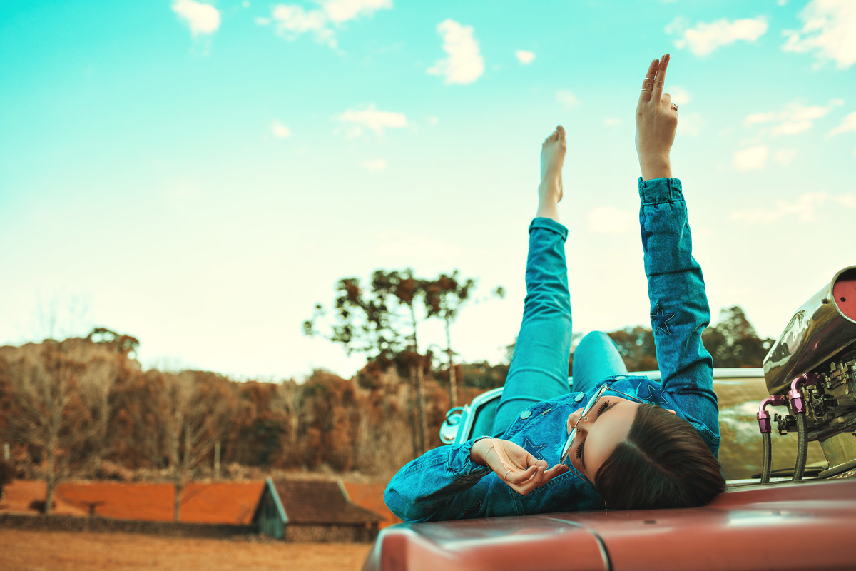 Aurora Cinabre Aline Botolini Elias Langer Aline Bortolini Fotografia Ensaio Onírico Tons quentes Ensaio fotográfico Ensaio externo Sessão de fotos Fotografia Fotógrafos em Garibaldi Garibaldi Serra Gaúcha Ensaio feminino Vale dos vinhedos Projeto de foto