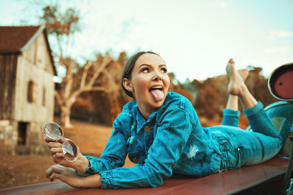 Aurora Cinabre Aline Botolini Elias Langer Aline Bortolini Fotografia Ensaio Onírico Tons quentes Ensaio fotográfico Ensaio externo Sessão de fotos Fotografia Fotógrafos em Garibaldi Garibaldi Serra Gaúcha Ensaio feminino Vale dos vinhedos Projeto de foto