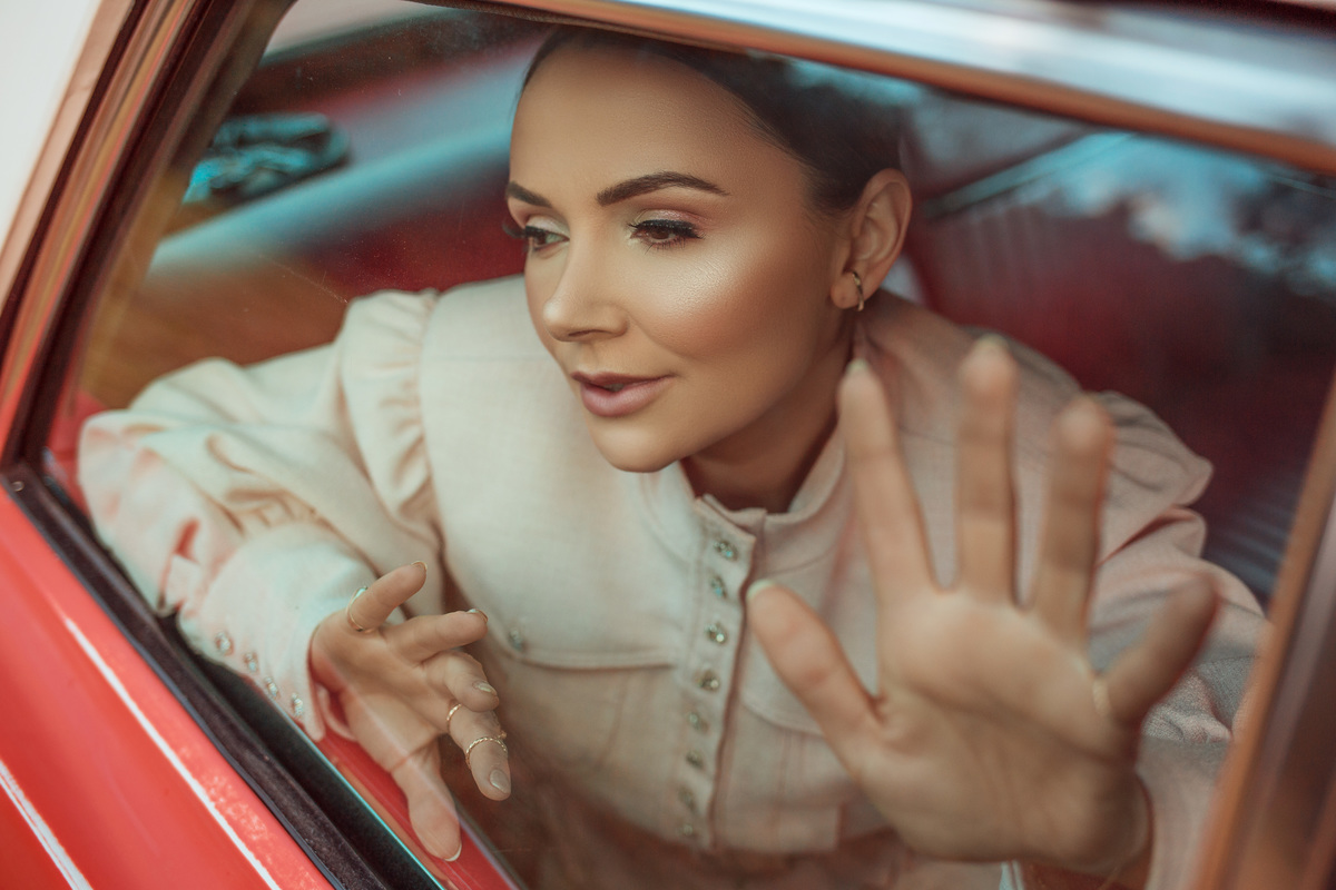 Aurora Cinabre Aline Botolini Elias Langer Aline Bortolini Fotografia Ensaio Onírico Tons quentes Ensaio fotográfico Ensaio externo Sessão de fotos Fotografia Fotógrafos em Garibaldi Garibaldi Serra Gaúcha Ensaio feminino Vale dos vinhedos Projeto de foto