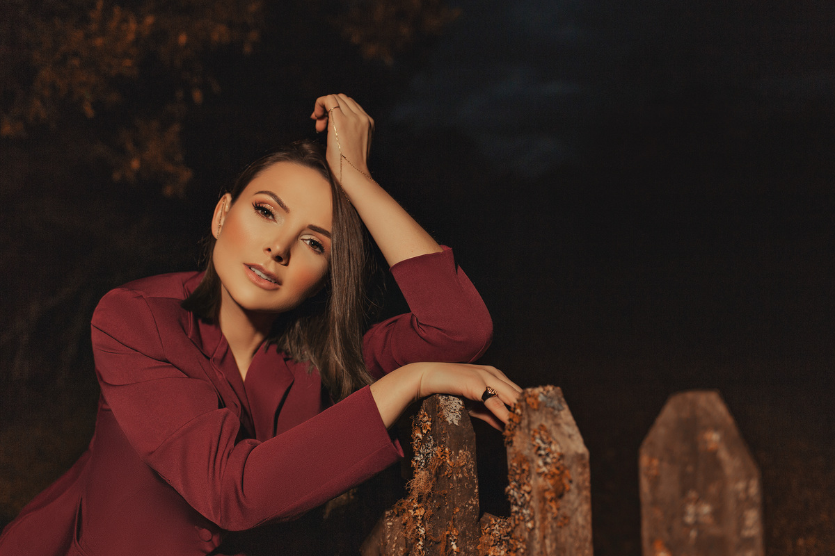 Aurora Cinabre Aline Botolini Elias Langer Aline Bortolini Fotografia Ensaio Onírico Tons quentes Ensaio fotográfico Ensaio externo Sessão de fotos Fotografia Fotógrafos em Garibaldi Garibaldi Serra Gaúcha Ensaio feminino Vale dos vinhedos Projeto de foto