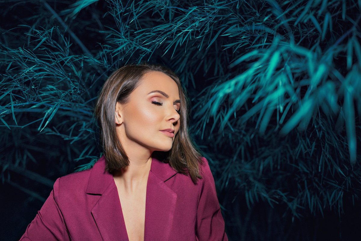 Aurora Cinabre Aline Botolini Elias Langer Aline Bortolini Fotografia Ensaio Onírico Tons quentes Ensaio fotográfico Ensaio externo Sessão de fotos Fotografia Fotógrafos em Garibaldi Garibaldi Serra Gaúcha Ensaio feminino Vale dos vinhedos Projeto de foto