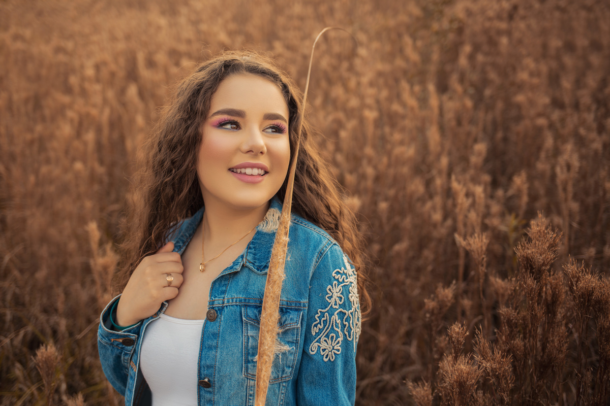 Aurora Cinabre Aline Botolini Elias Langer Aline Bortolini Fotografia Ensaio Onírico Tons quentes Ensaio fotográfico Ensaio externo Sessão de fotos Fotografia Fotógrafos em Garibaldi Garibaldi Serra Gaúcha Ensaio feminino Vale dos vinhedos Projeto de foto